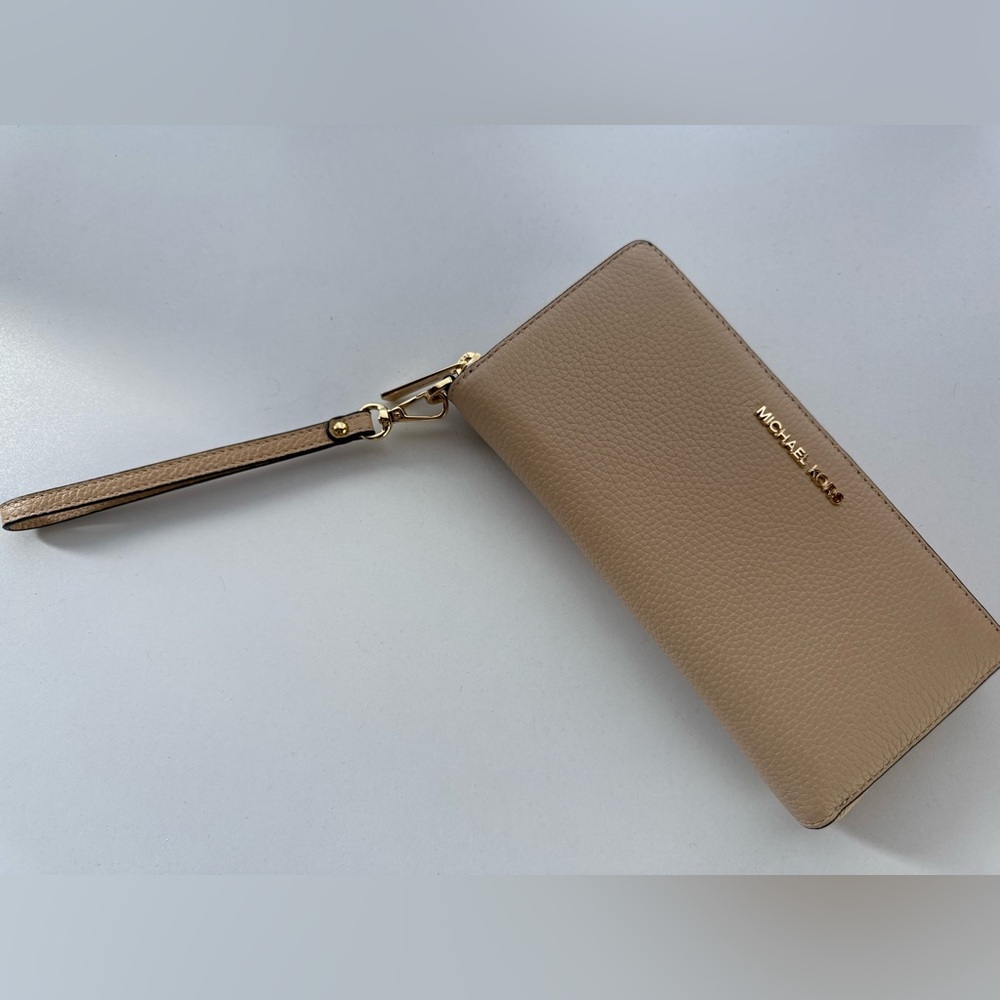 Michael Kors Beige Leather Wristlet